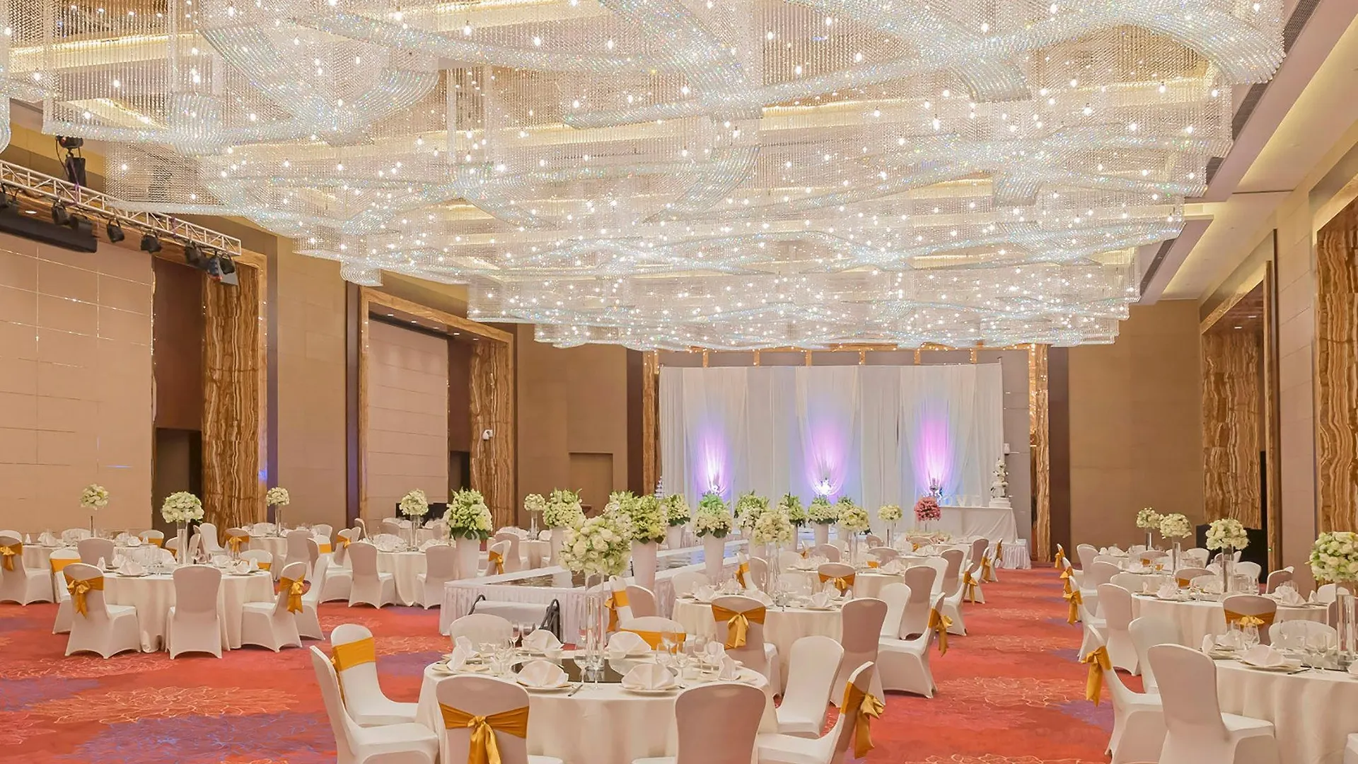 Crowne Plaza Shanghai Noah Square By Ihg