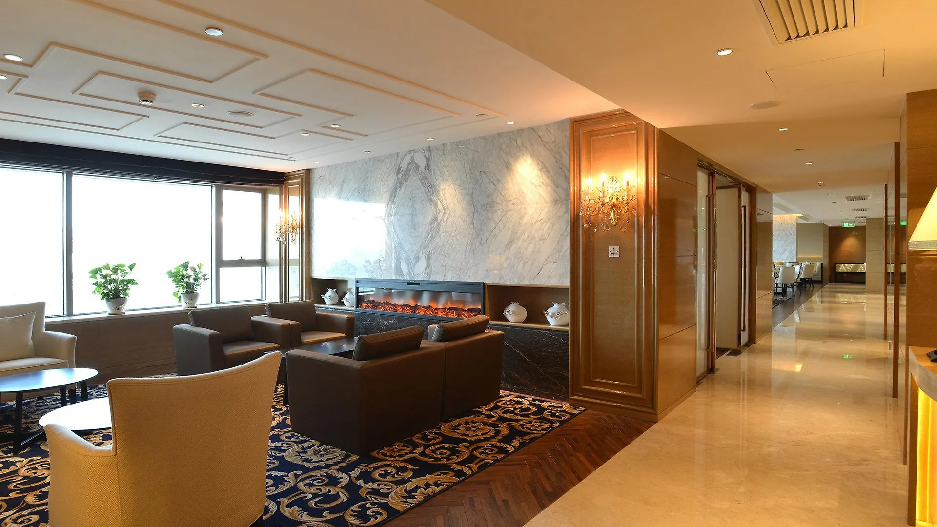 Crowne Plaza Shanghai Noah Square By Ihg 5*,